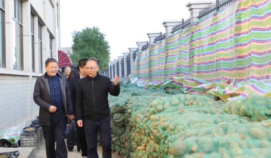 雙清區(qū)委書記曾秦偉帶隊走訪天香生物參觀調(diào)研，助力鄉(xiāng)村振興