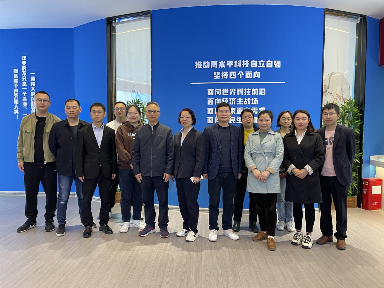 寶東農(nóng)牧蒞臨邵陽紅促進(jìn)會(huì)副會(huì)長單位天香生物園區(qū)交流洽談合作